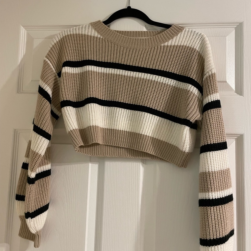 Cropped Sweater! NWT